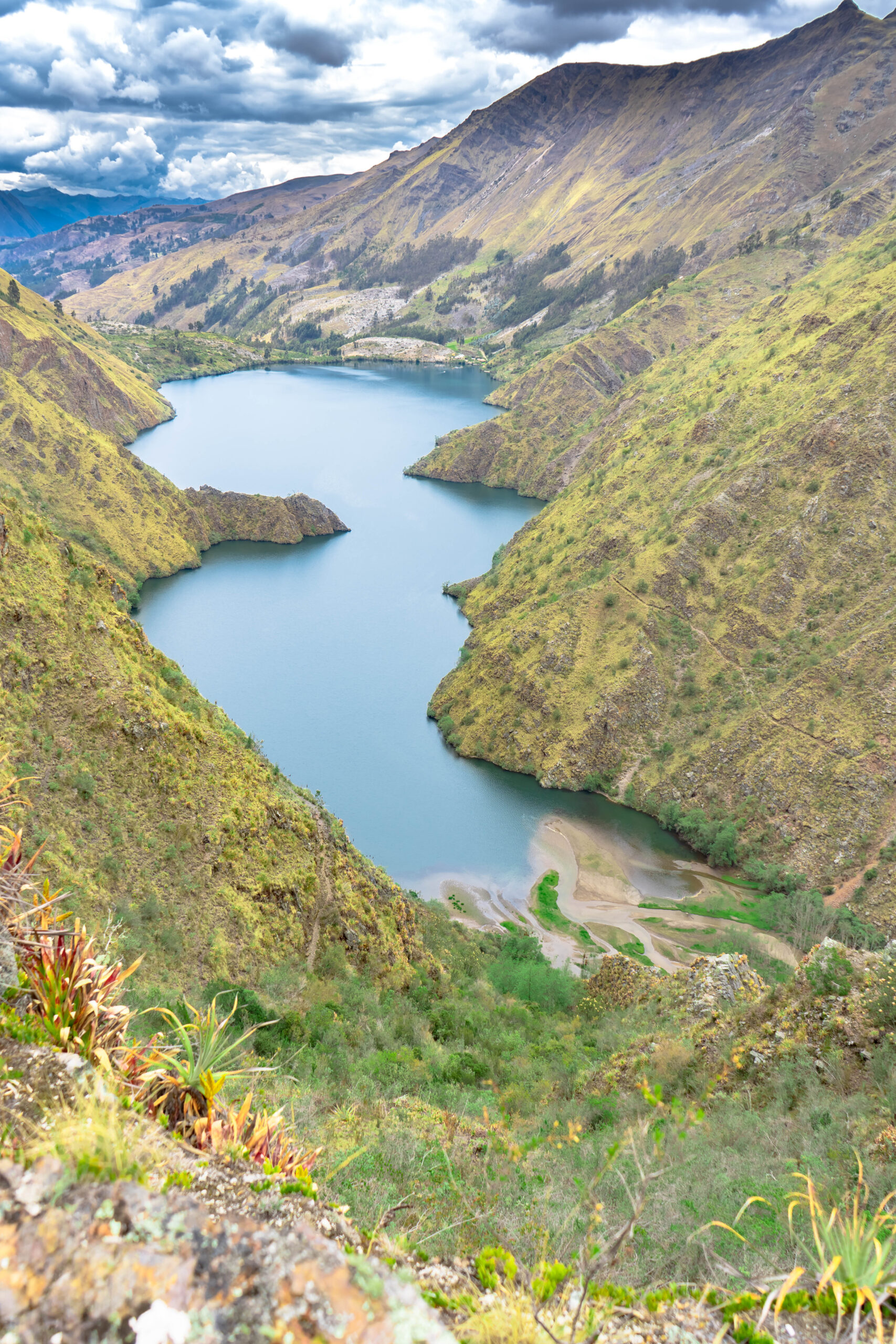 LAGUNA PURHUAY